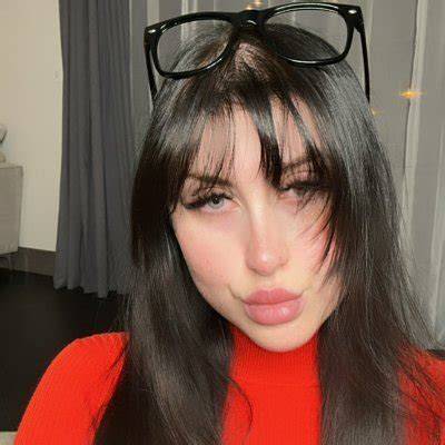 elliesapplepie onlyfans leaks