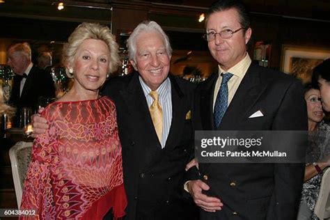 elliot schnall biography