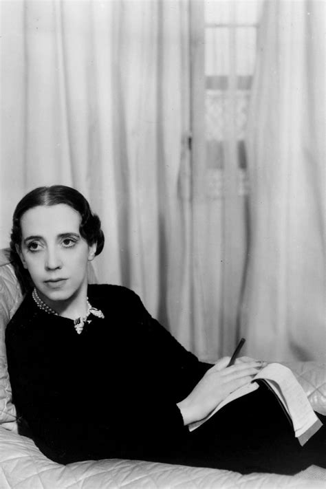 elsa schiaparelli a biography