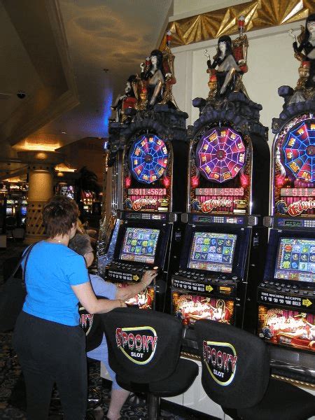 elvira slot machine online tcuo luxembourg