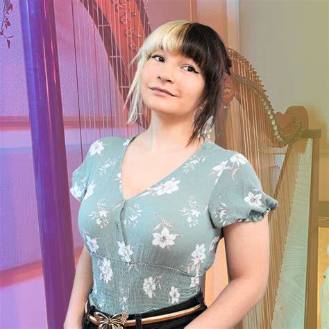 emilyharpist nude