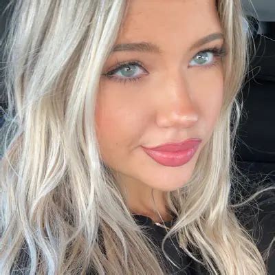 emma moore nudes