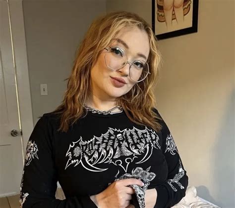 emmamagnolia nude