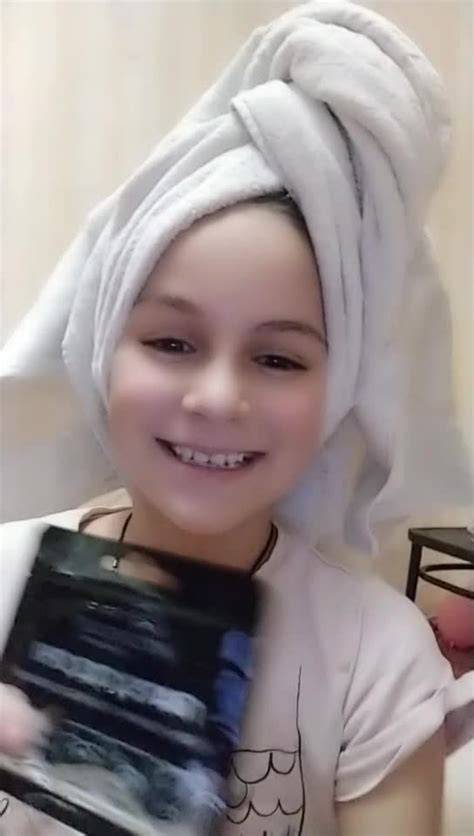 emmimilli nude
