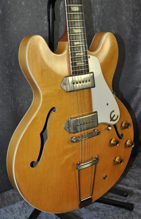 epiphone casino/es