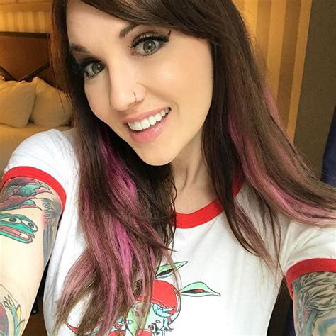 Erica Fett Cam Show