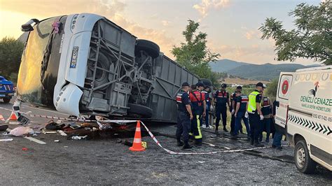ersular ilkokulundaki öğrenciler her biri 42 yolcu alan 6 otobüsüyle . 