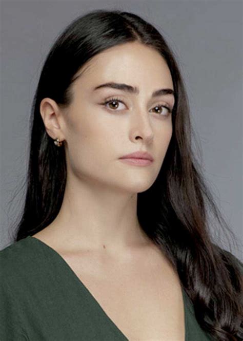 esra bilgiç nude
