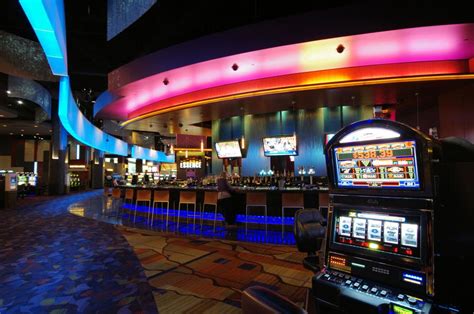 essence lounge harrah