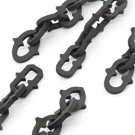 eva-chains nude