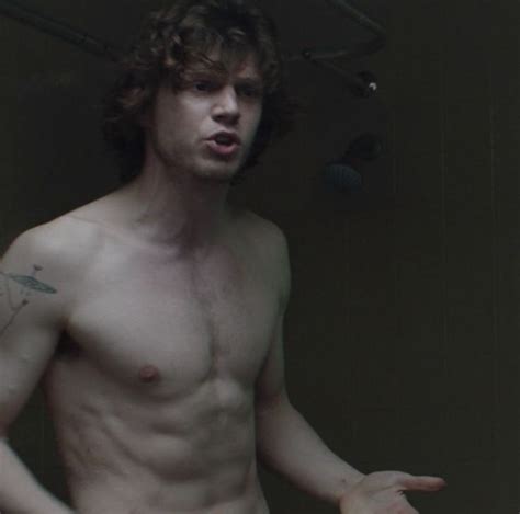 evan peters nude
