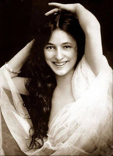 evelyn nesbit nude