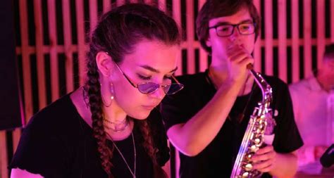 travel photo by Gerald Bartell