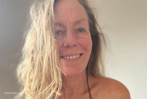 eviemayy OnlyFans leaked content