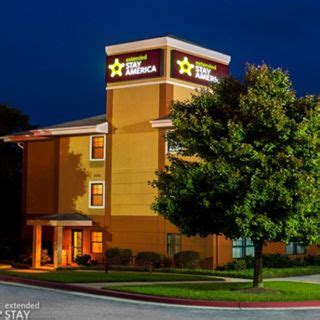 Find the best deals on one of these 12 Sumter pet-friendly hotels 