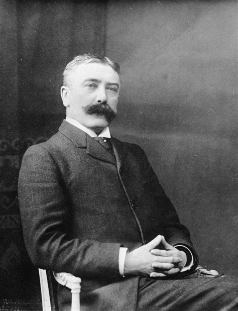 F De Saussure