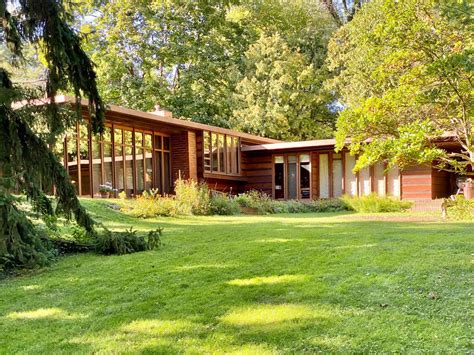 F L Wright