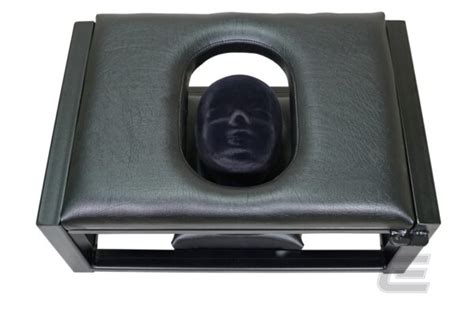 Facesitting Smother Box