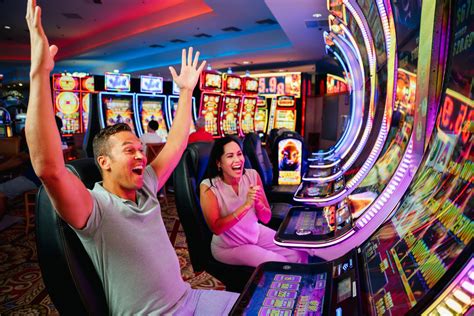 th?q=fan%20casino