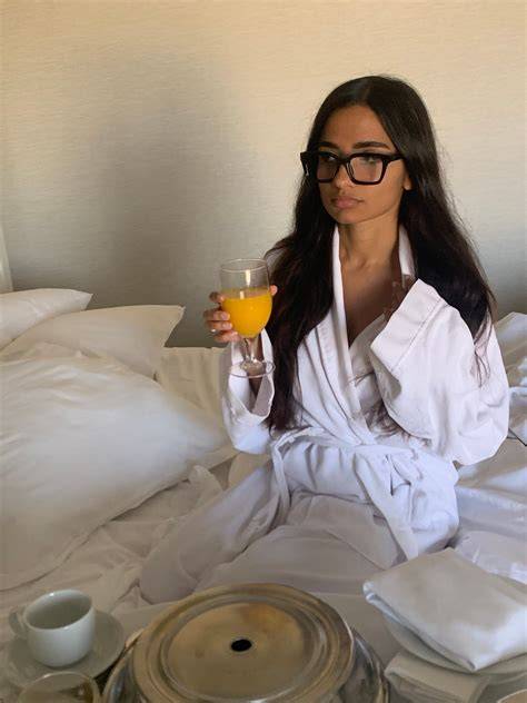 farha khalidi nude