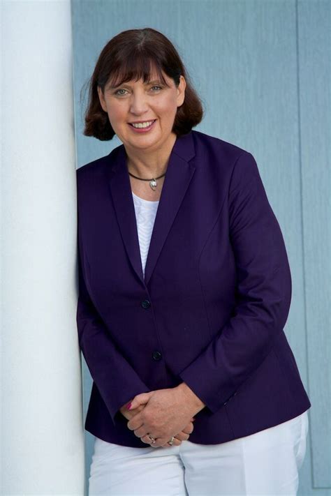 felicity heffernan biography