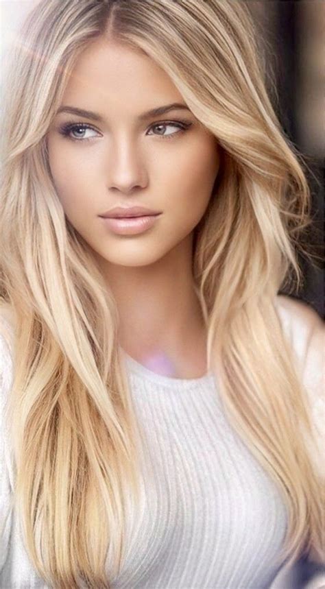 female nude blonde