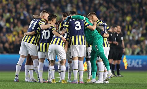 fenerbahçe sarı kart sınırındaki oyuncular