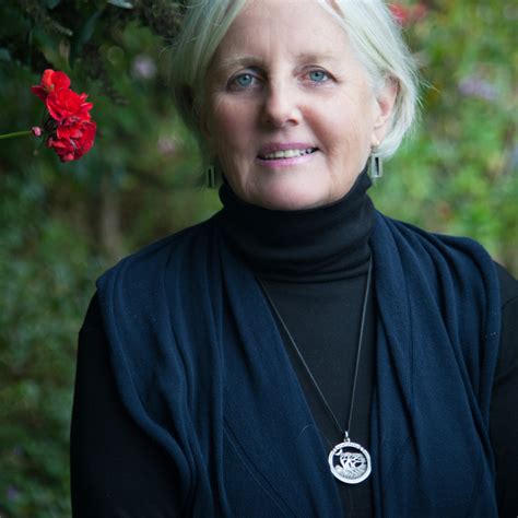 fiona farrell biography