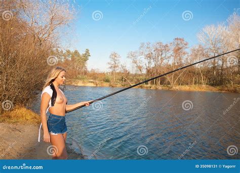 fishing women in the nude