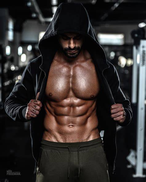 fit nude men