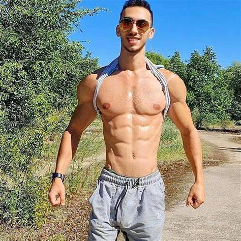 fitmandan nude