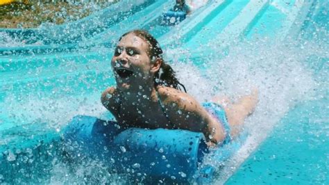 Flashing at water park