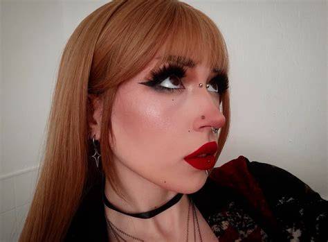 floda asmr onlyfans