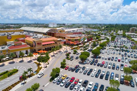 florida mall close time