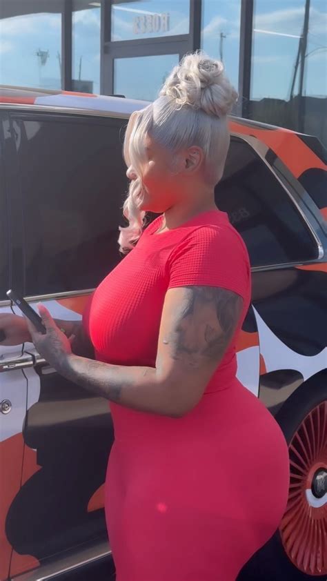 fng shugga nude