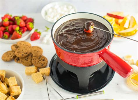 Full Download Fondue Recipes Fondue Cookbook Everything From Chocolate To Cheese Fondue 