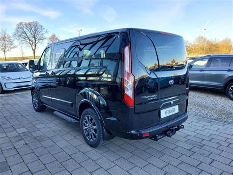 Ford Tourneo Custom 320 L2 Titanium 2.0 TDCI Navi / Xenon Neuwagen mit Rabatt EUReimporte günstig