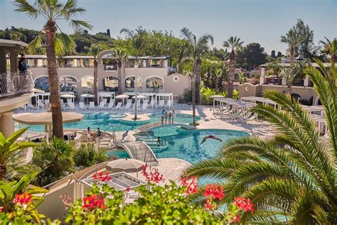 forte village il borgo