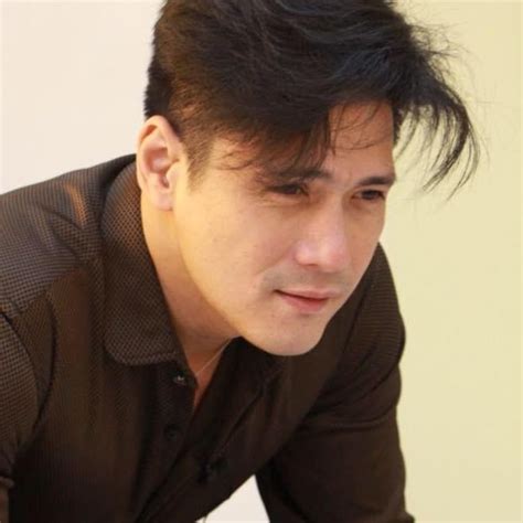 foto robin padilla biography