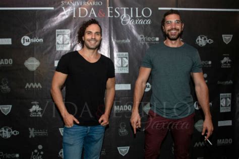 frantz cossio biography examples