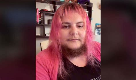 Frau Mit Bart