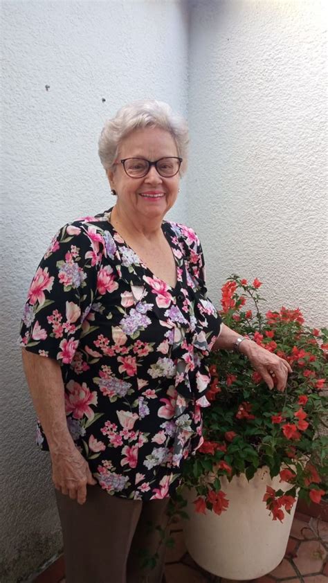free nude granny