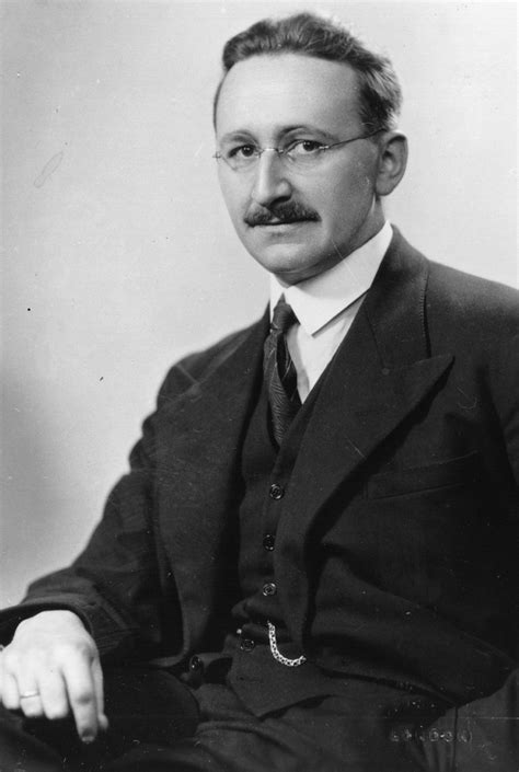 Friedrich A Hayek