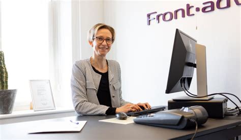 front advokater receptionist