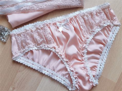 frostyknickers Etsy