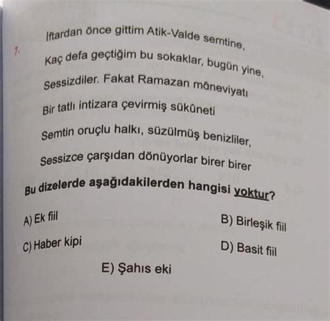 ftardan önce gittim Atik-Valde semt ine Kaç defa geçtiğim bu sokaklar, bugün y ine, Sessizdiler, Fakat Ramazan maneviyy eti Bir tatlı intizara çevirmiş sükûn eti.