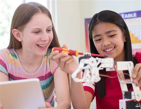 Fueling Ambition Empowering Girls And All Students In Science Magazine For Girls - Science Magazine For Girls