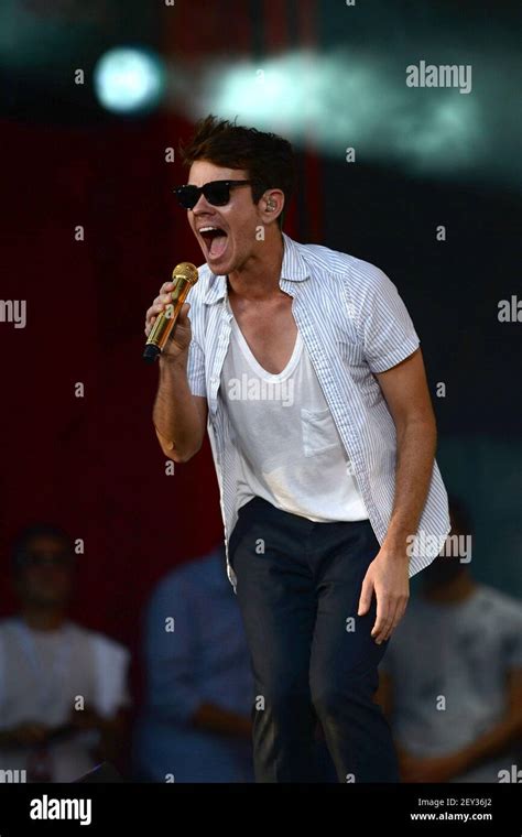 fun main singer