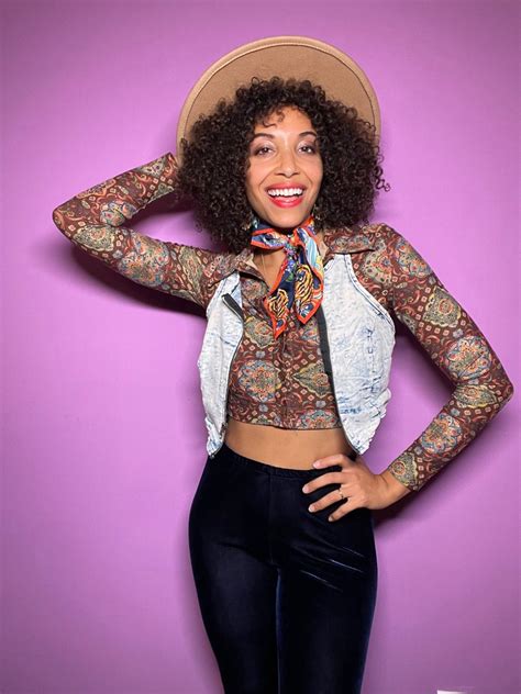 gabrielle reyes real height of kevin