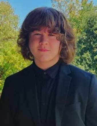 Casey Simpson Bio & Family: Age, Facts, Wiki The teen artist is 